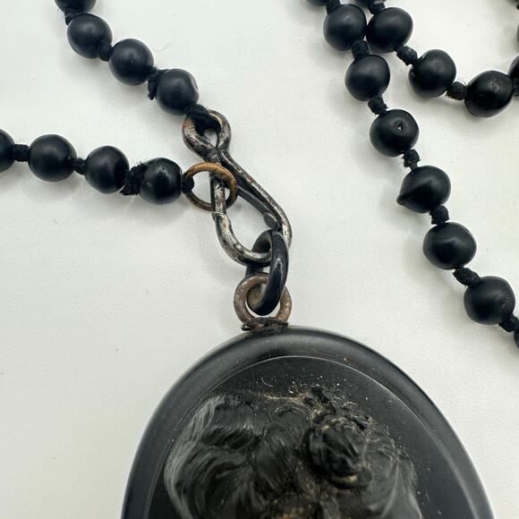 Antique Victorian Whitby jet black cameo jet glass beaded 66” mourning necklace - Picture 6 of 8
